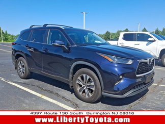Used 2023 Toyota Highlander XLE image 1