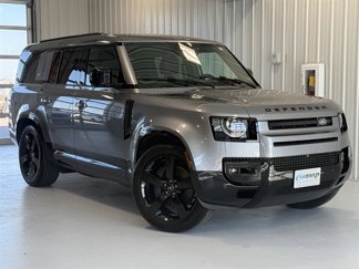 Used 2024 Land Rover Defender 130 X-Dynamic SE image 1