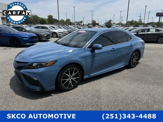 Used 2023 Toyota Camry SE image 1