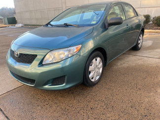 Used 2010 Toyota Corolla LE image 1