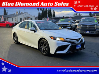 Used 2021 Toyota Camry SE image 1