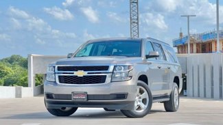 Used 2018 Chevrolet Suburban LT image 1