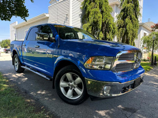Used 2018 RAM 1500 SLT image 1