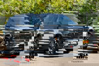 New 2026 Chevrolet Traverse Z71 w/ Enhanced Driving Package image 1