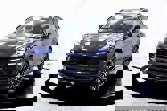 Certified 2025 Porsche Macan image 1