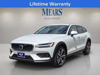 New 2026 Volvo V60 B5 Cross Country Plus w/ Protection Package Premier image 1