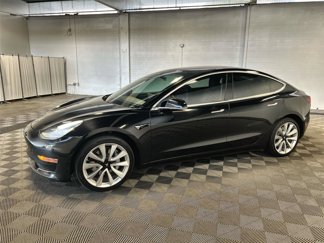 Used 2020 Tesla Model 3 Standard Range Plus image 1
