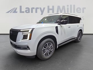 New 2025 Nissan Armada Platinum image 1