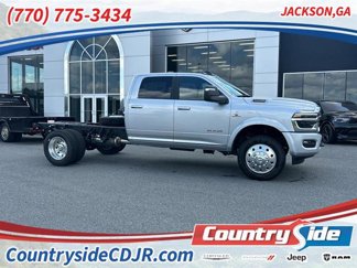 New 2026 RAM 5500 4x4 Crew Cab image 1