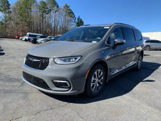 New 2025 Chrysler Pacifica Pinnacle image 1