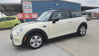 Used 2018 MINI Cooper 2-Door Hardtop image 1