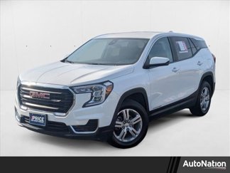 Used 2024 GMC Terrain SLE image 1
