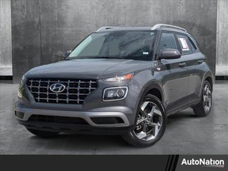 Used 2024 Hyundai Venue SEL image 1
