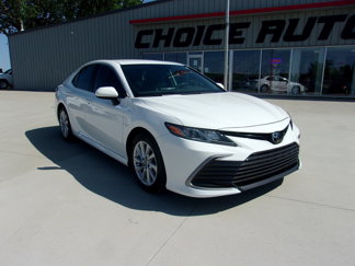Used 2023 Toyota Camry LE image 1