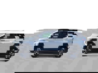 New 2026 Chevrolet Equinox LT w/ LPO, Floor Liner Package image 1