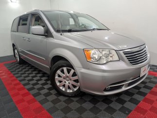 Used 2013 Chrysler Town & Country Touring image 1