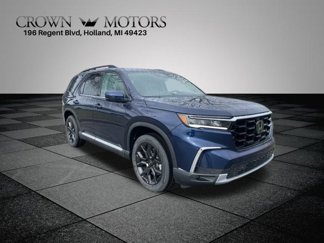 New 2025 Honda Pilot Touring image 1