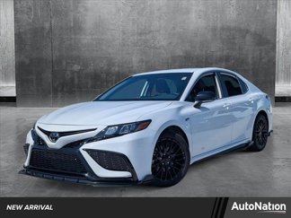 Certified 2024 Toyota Camry SE image 1