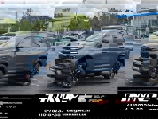 New 2025 Chevrolet Traverse Z71 w/ Enhanced Driving Package image 1