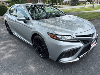 Used 2022 Toyota Camry XSE image 1