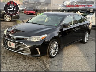 Used 2018 Toyota Avalon Limited image 1