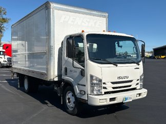 Used 2021 Isuzu NPR image 1