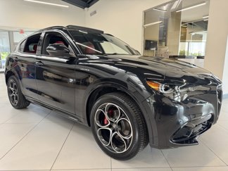 New 2025 Alfa Romeo Stelvio Sprint image 1