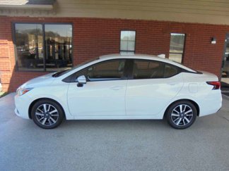 Used 2020 Nissan Versa SV image 1