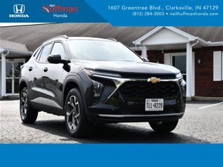 Used 2024 Chevrolet Trax LT w/ Driver Confidence Package image 1