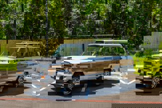 Used 1991 Jeep Grand Wagoneer image 1