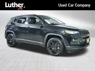 Used 2024 Jeep Compass Latitude w/ Sun and Sound Group image 1