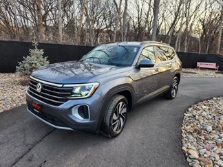 Certified 2024 Volkswagen Atlas SE image 1