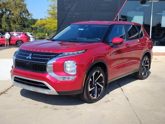 New 2025 Mitsubishi Outlander SE image 1