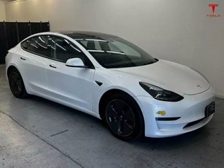 Used 2022 Tesla Model 3 Standard Range image 1