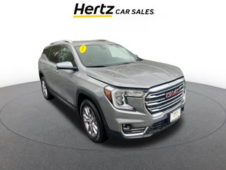 Used 2024 GMC Terrain SLT image 1
