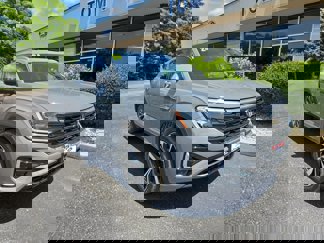 Used 2024 Volkswagen Atlas Cross Sport SEL Premium R-Line image 1
