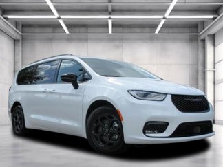 New 2025 Chrysler Pacifica Premium image 1