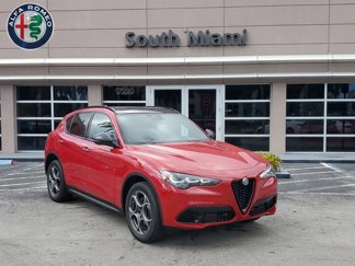 New 2025 Alfa Romeo Stelvio Sprint image 1