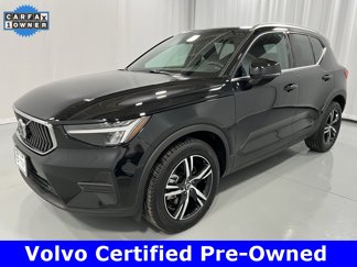 Certified 2025 Volvo XC40 B5 Core image 1