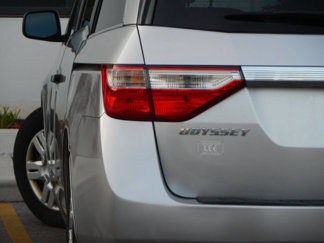 Used 2012 Honda Odyssey LX image 1