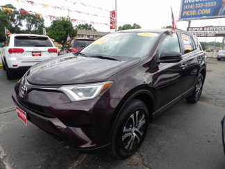 Used 2016 Toyota RAV4 LE image 1