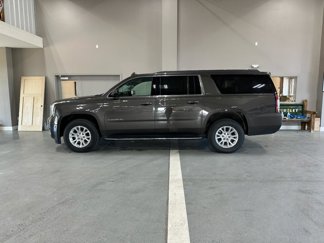 Used 2019 GMC Yukon XL SLT image 1