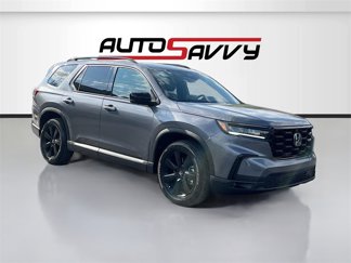 Used 2025 Honda Pilot Black Edition image 1