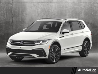 Used 2024 Volkswagen Tiguan S image 1