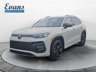 New 2025 Volkswagen Tiguan SE R-Line image 1