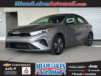 Certified 2022 Kia Forte LXS image 1