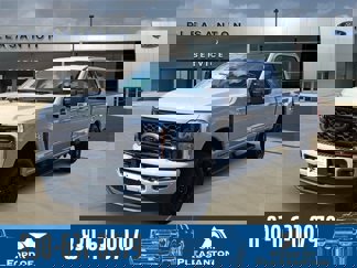 New 2026 Ford F350 4x4 Crew Cab Super Duty image 1
