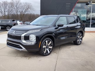 New 2025 Mitsubishi Outlander SE image 1