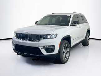 Used 2023 Jeep Grand Cherokee Limited w/ Luxury Tech Group II image 1