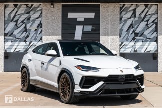 Used 2023 Lamborghini Urus Performante image 1